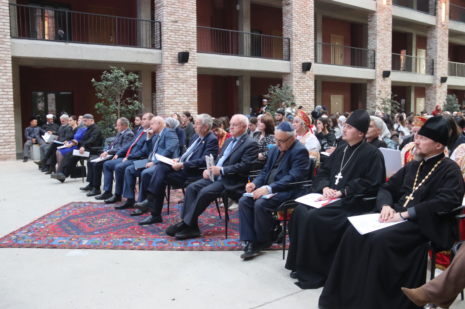 «Сила России — в единстве народов». В Махачкале прошел патриотический форум